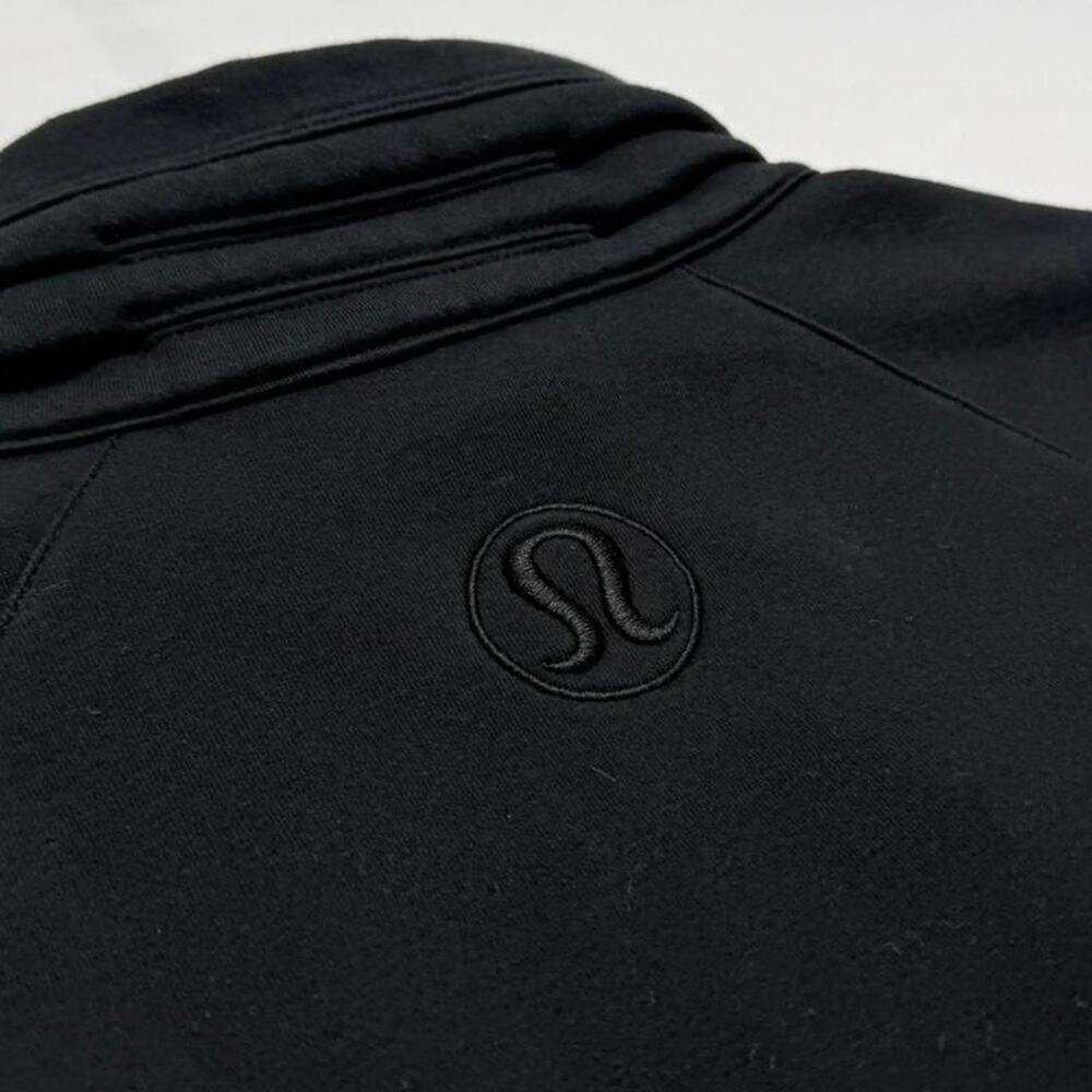 Lululemon Light as Warmth Black Full Zip Jacket women’s size 4 retail $148 - Picture 7 of 8